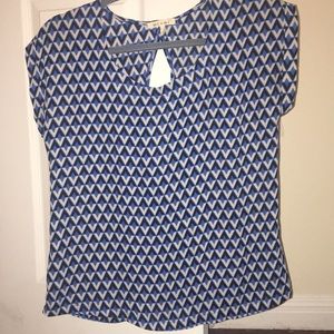 Patterned open back blouse